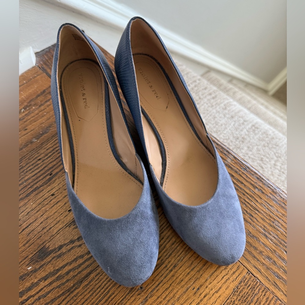 Navy Wedge Pumps - size 6